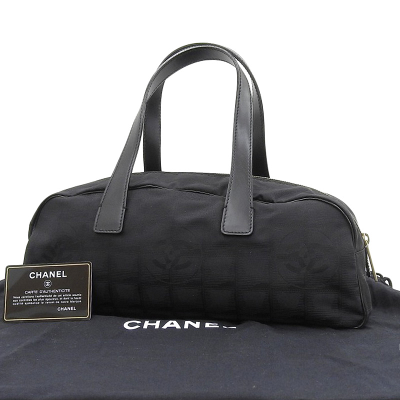 http://シャネル%20CHANEL%20ニュートラベルライン%20ハンドバッグ%20ミニボストン%20ナイロン/レザー%20ブラック%20中古%20CH0936