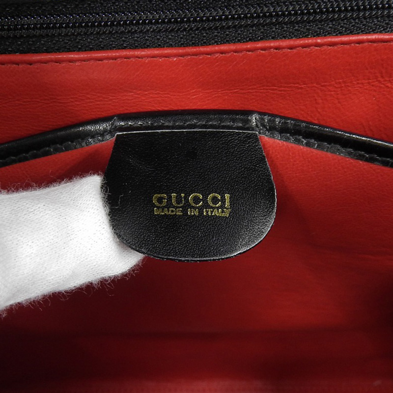 http://グッチ%20GUCCI%202WAYバッグ%20ハンドバッグ%20ショルダーバッグ%20レザー%20ブラック%20中古%20GU0591