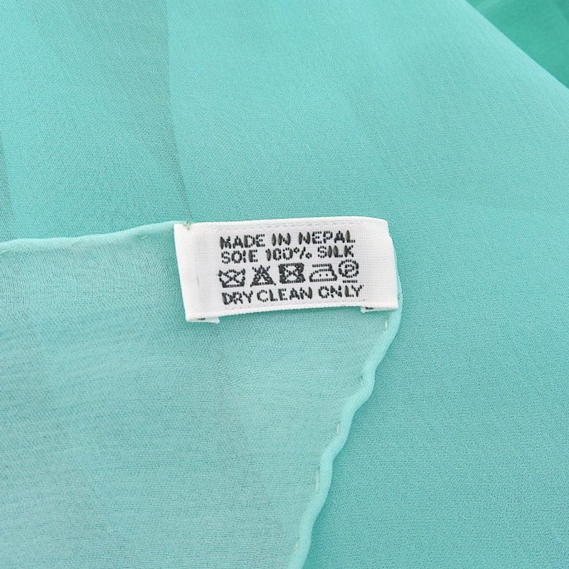 http://エルメス%20HERMES%20カレ140%20スカーフ%20シフォン%20シルク%20グリーン%20中古%20HE0946