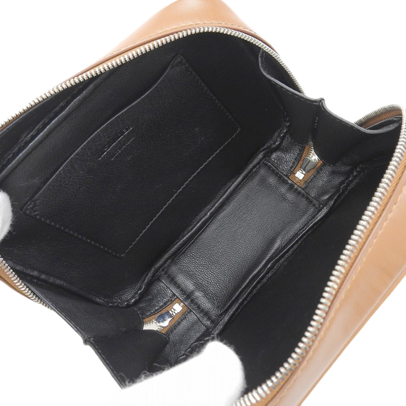 http://ジルサンダー%20JIL%20SANDER%20ショルダーバッグ%20ポシェット%20レザー%20ブラウン%20中古%20OB1917