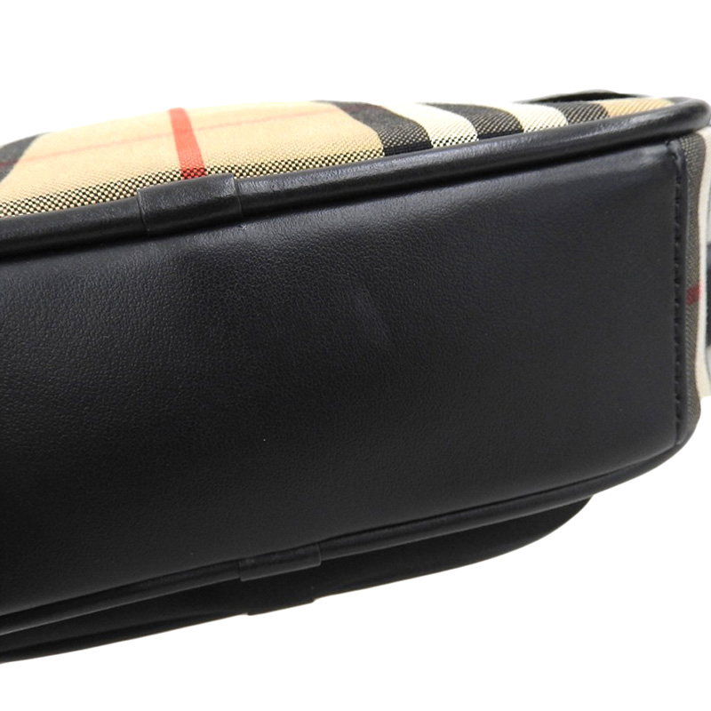 http://バーバリー%20BURBERRY%20ノバチェック%20ショルダーバッグ%20キャンバス/レザー%20ベージュ/ブラック%20中古%20OB1918