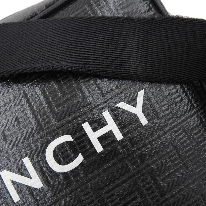 http://ジバンシー%20GIVENCHY%20Gエッセンシャルズ%20ショルダーバッグ%20カメラバッグ%20コーティングキャンバス%20ブラック%20中古%20OB1922