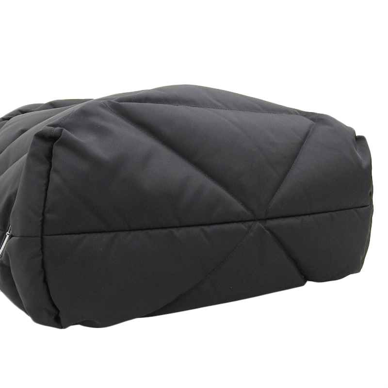 http://プラダ%20PRADA%20トートバッグ%20パデッド%20ナイロン%20ブラック%202VG082%20美品%20OB1924
