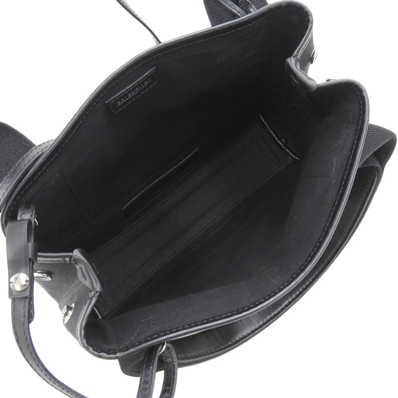 http://バレンシアガ%20BALENCIAGA%20ネイビーカバスXS%202WAYバッグ%20ハンドバッグ%20ショルダー%20キャンバス/レザー%20ブラック%20390346%20中古%20OB1925