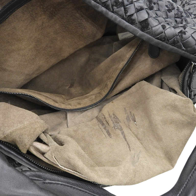 http://ボッテガヴェネタ%20BOTTEGA%20VENETA%20イントレチャート%20ホーボー%20ショルダーバッグ%20ワンショルダー%20レザー%20ブラック%20中古%20OB1931