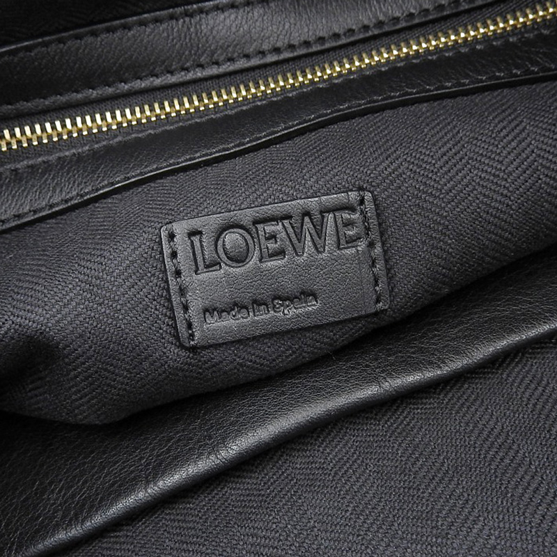 http://ロエベ%20LOEWE%20フラメンコ%20ホーボー%20スモール%20ショルダーバッグ%20レザー%20ブラック%20334.30.L44%20中古%20OB1932