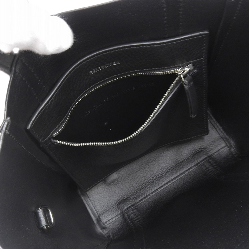 http://バレンシアガ%20BALENCIAGA%20エブリデイトートXXS%202WAYバッグ%20ハンドバッグ%20ショルダーバッグ%20レザー%20ブラック%20551815%20中古%20OB1938