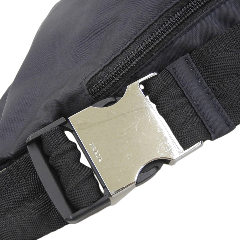 http://プラダ%20PRADA%20ボディバッグ%20ウエストバッグ%20ナイロン%20ネイビー/ブラック%202VL005%20中古%20OB1941