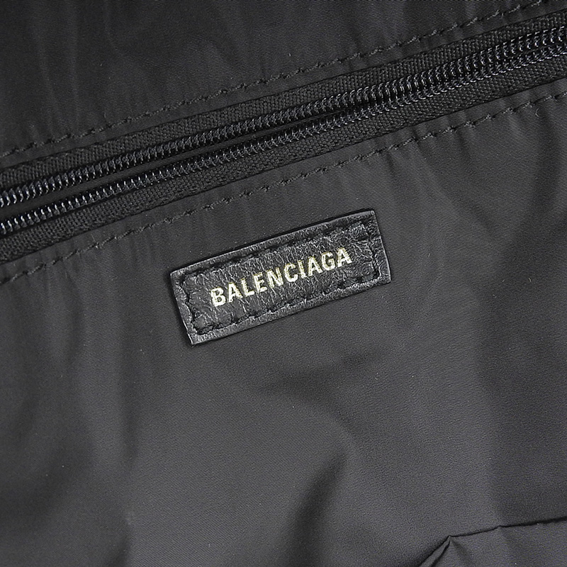 http://バレンシアガ%20BALENCIAGA%20バックパック%20リュックサック%20ナイロン%20ブラック%20507460%20中古%20OB1944