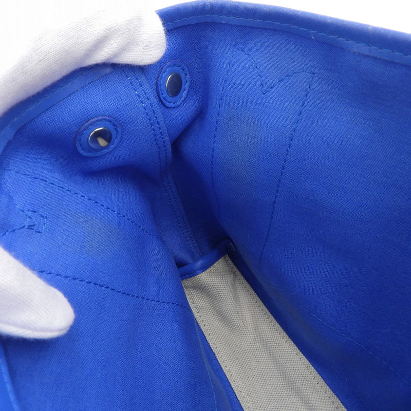 http://バレンシアガ%20BALENCIAGA%20ネイビーカバスXS%20ハンドバッグ%20ショルダーバッグ%20キャンバス/レザー%20ホワイト/ブルー%20390346%20中古%20OB1945