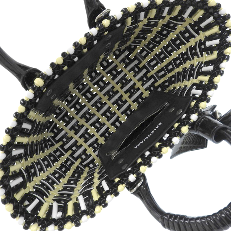 http://バレンシアガ%20BALENCIAGA%20ビストロバスケットXS%20ハンドバッグ%20ショルダーバッグ%20エナメル%20ブラック/イエロー%20671342%20中古%20OB1947