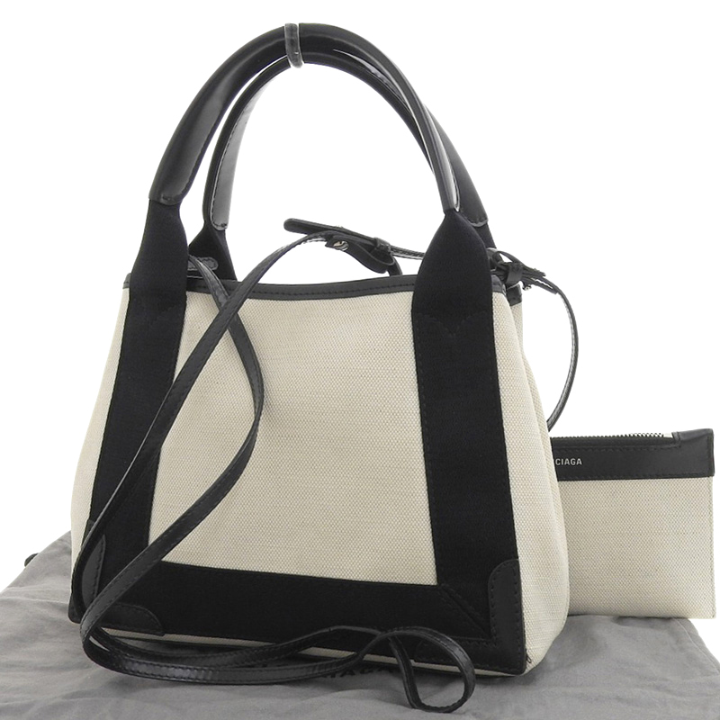 http://バレンシアガ%20BALENCIAGA%20ネイビーカバスXS%20ハンド%20ショルダーバッグ%20キャンバス/レザー%20ホワイト/ブラック%20390346%20中古%20OB1950