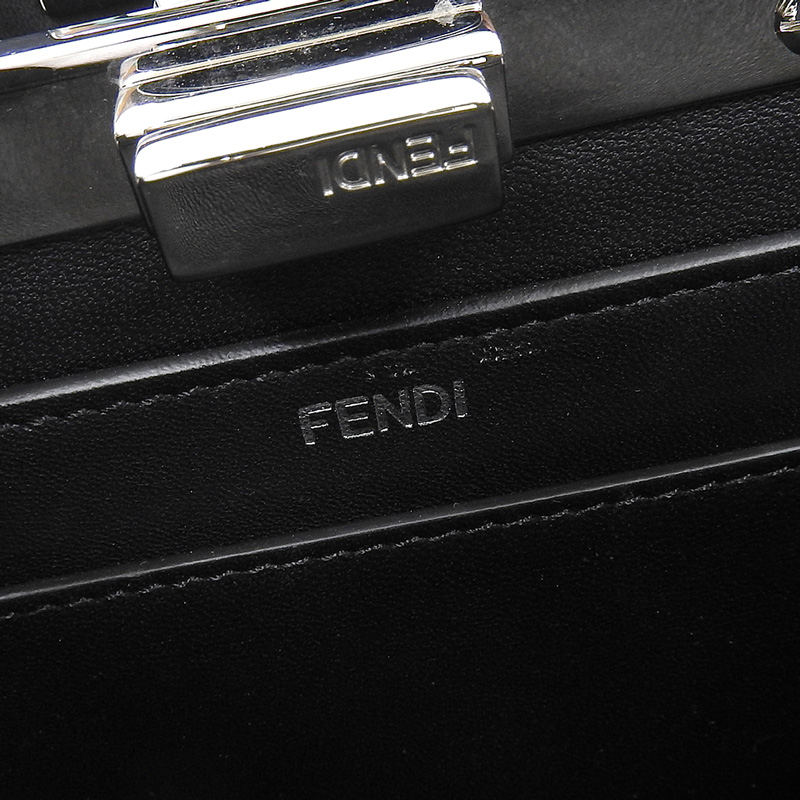http://フェンディ%20FENDI%20ピーカブー%20アイシーユー%20スモール%202WAY%20ハンドバッグ%20ショルダーバッグ%20レザー%20ブラック%208BN327%20美品%20OB1956