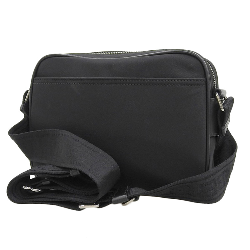http://バーバリー%20BURBERRY%20バディー%20ショルダーバッグ%20ナイロン%20ブラック%20中古%20OB1958