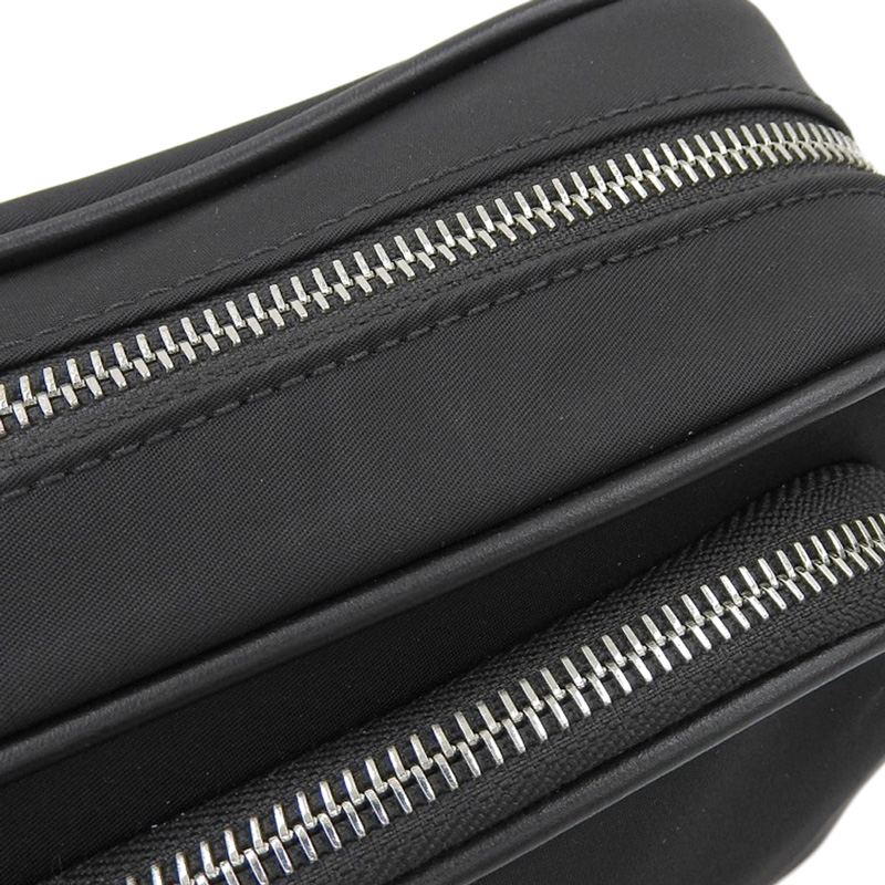 http://バーバリー%20BURBERRY%20バディー%20ショルダーバッグ%20ナイロン%20ブラック%20中古%20OB1958