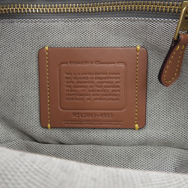 http://コーチ%20COACH%20チャンピオンコラボ%20ボディバッグ%20ウエストバッグ%20シグネチャー%20レザー%20ブラック/ブラウン%204553%20中古%20OB2016