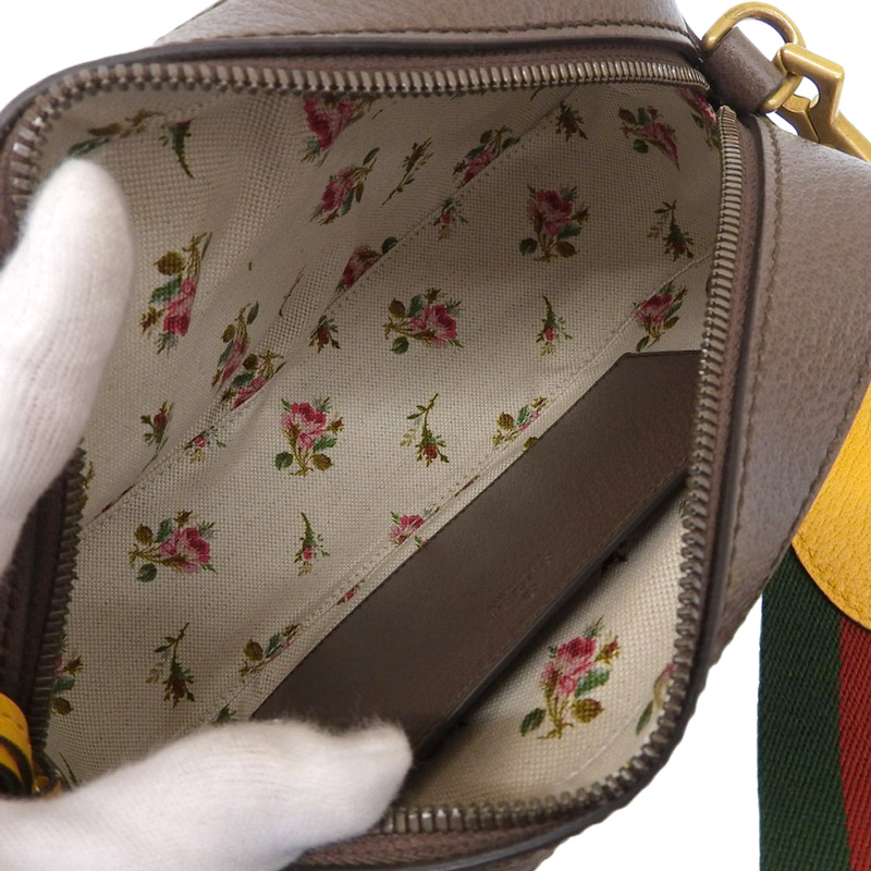 http://グッチ%20GUCCI%20ネオヴィンテージ%20GGスプリーム%20メッセンジャーバッグ%20ショルダーバッグ%20ベージュ%20エボニー%20476466%20美品%20GU0600