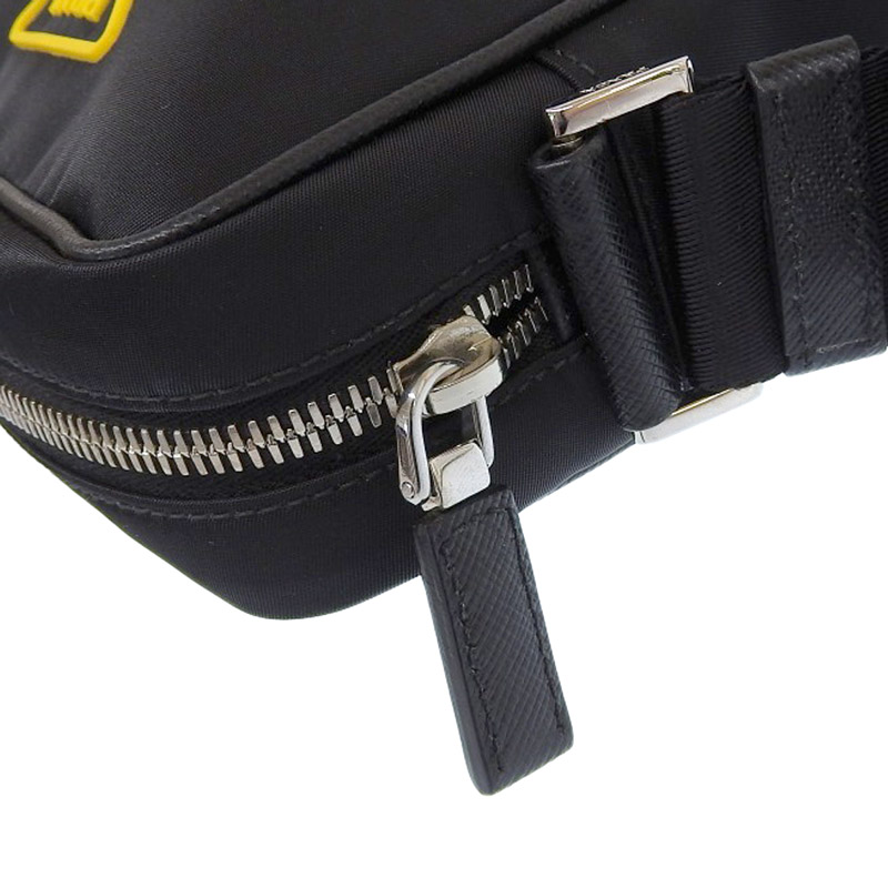 http://プラダ%20PRADA%20ショルダーバッグ%20斜め掛けショルダー%20Ｒeナイロン%20サフィアーノレザー%20ブラック%202VH112%20中古%20OB1940