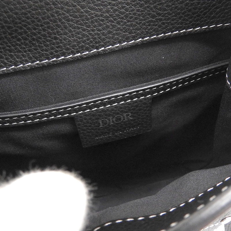 http://ディオール%20CHRISTIAN%20DIOR%20ギャロップ%20バックパック%20リュックサック%20レザー%20ブラック%20中古%20OB1964