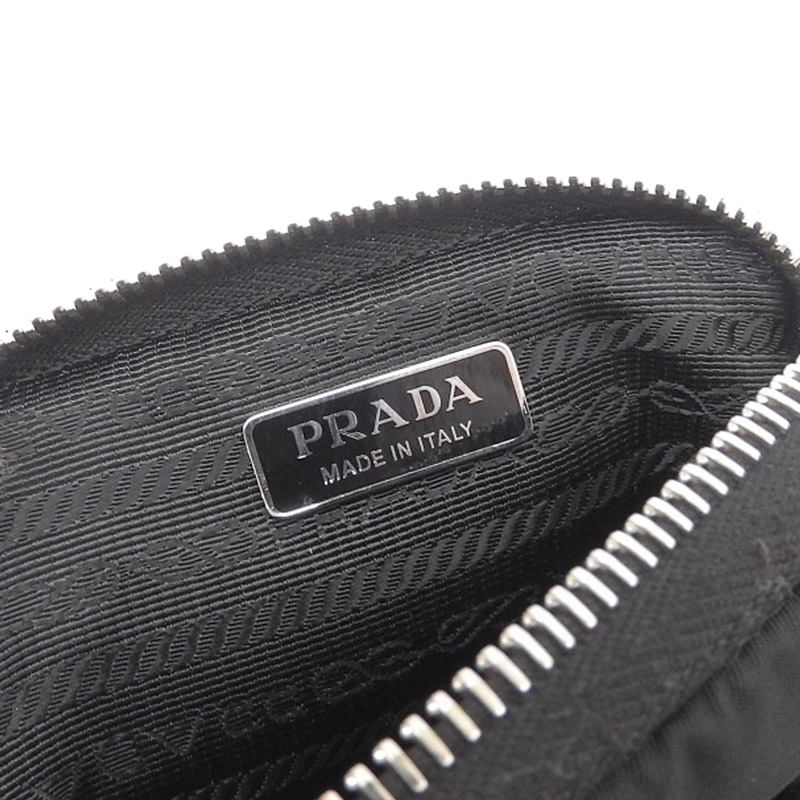 http://プラダ%20PRADA%20ショルダーバッグ%20スマートフォンケース%20ナイロン/レザー%20ブラック%202ZT024%20中古%20OB1967