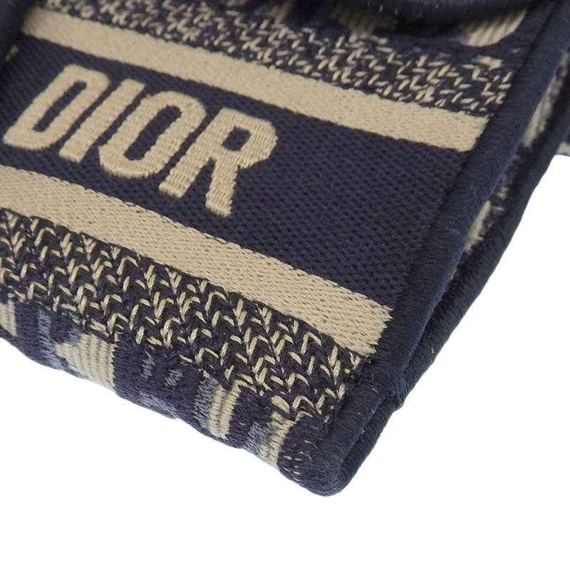 http://ディオール%20CHRISTIAN%20DIOR%20オブリーグ%20サドル%20スリムポーチ%20バッグ%20エンブロイダリー%20キャンバス%20ネイビー%20S5647CRIW%20中古%20OB1979