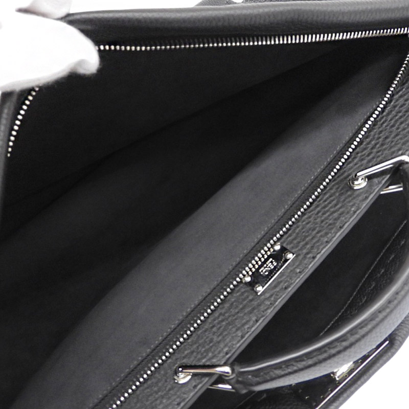 http://フェンディ%20FENDI%20ピーカブー%20エッセンシャル%20セレリア%202WAYバッグ%20ビジネスバッグ%20ショルダー%20レザー%20ブラック%207VA476%20中古%20OB1983
