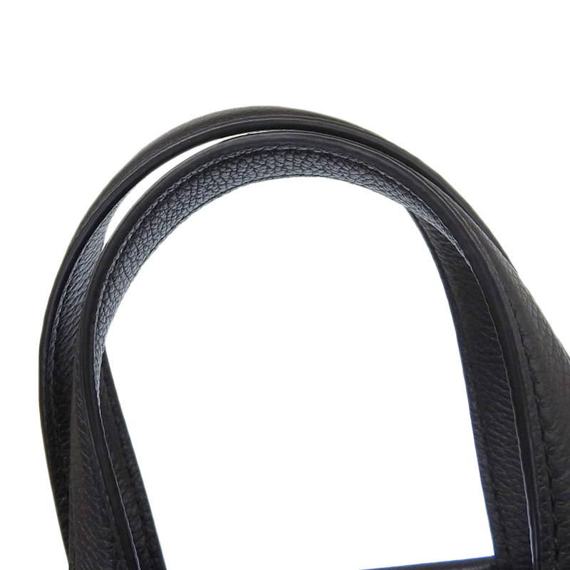 http://フェンディ%20FENDI%20ローマトート%202WAYバッグ%20ハンドバッグ%20ショルダーバッグ%20レザー%20ブラック%207VA584%20中古%20OB1989