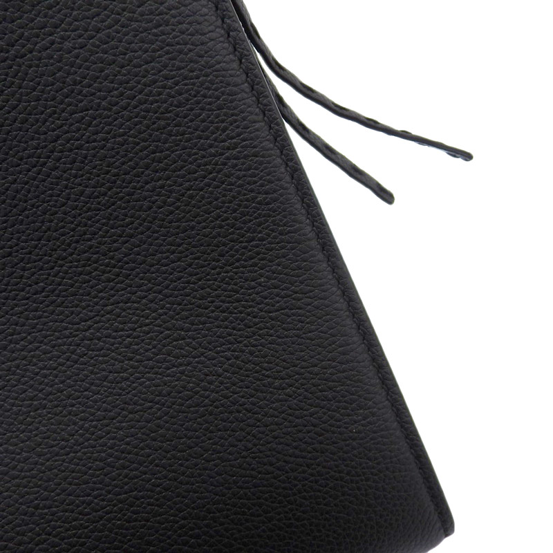http://フェンディ%20FENDI%20ローマトート%202WAYバッグ%20ハンドバッグ%20ショルダーバッグ%20レザー%20ブラック%207VA584%20中古%20OB1989