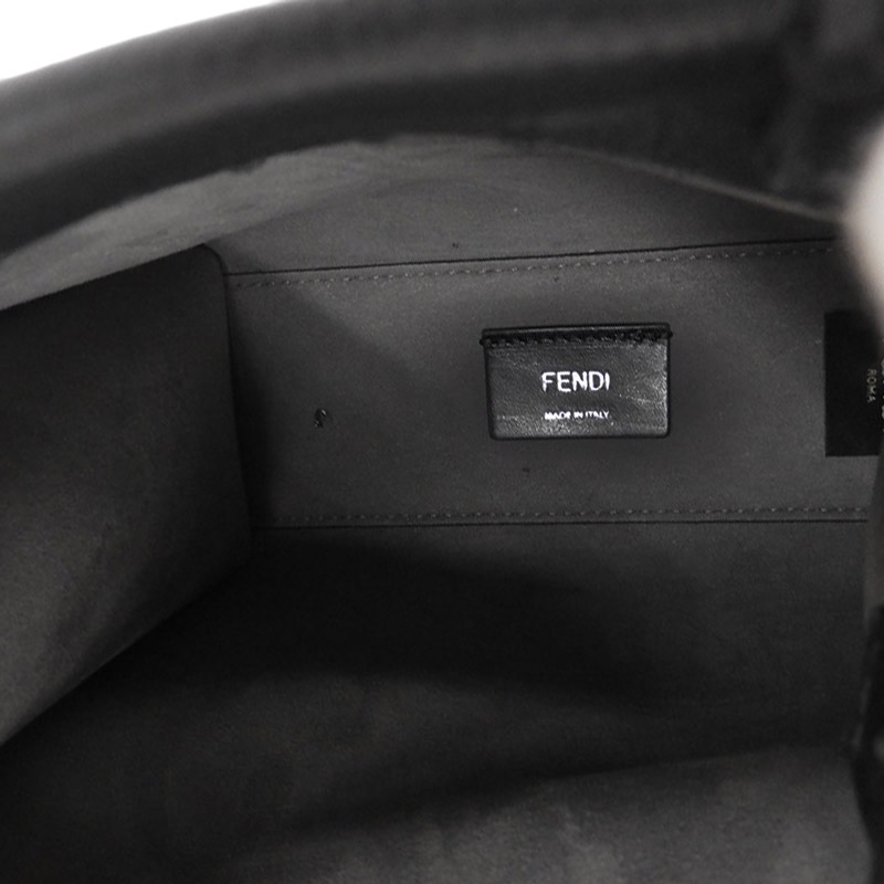 http://フェンディ%20FENDI%20ローマトート%202WAYバッグ%20ハンドバッグ%20ショルダーバッグ%20レザー%20ブラック%207VA584%20中古%20OB1989