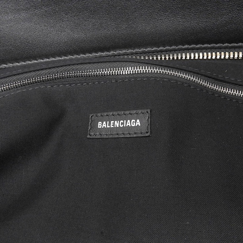 http://バレンシアガ%20BALENCIAGA%20パッセンジャーXL%20キャリーオール%202WAYバッグ%20トートバッグ%20レザー%20ブラック%20764997%20中古