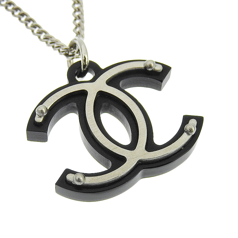 http://シャネル%20CHANEL%20ネックレス%20ココマーク%20ブラック/シルバー色%2007A%20中古%20CH0944