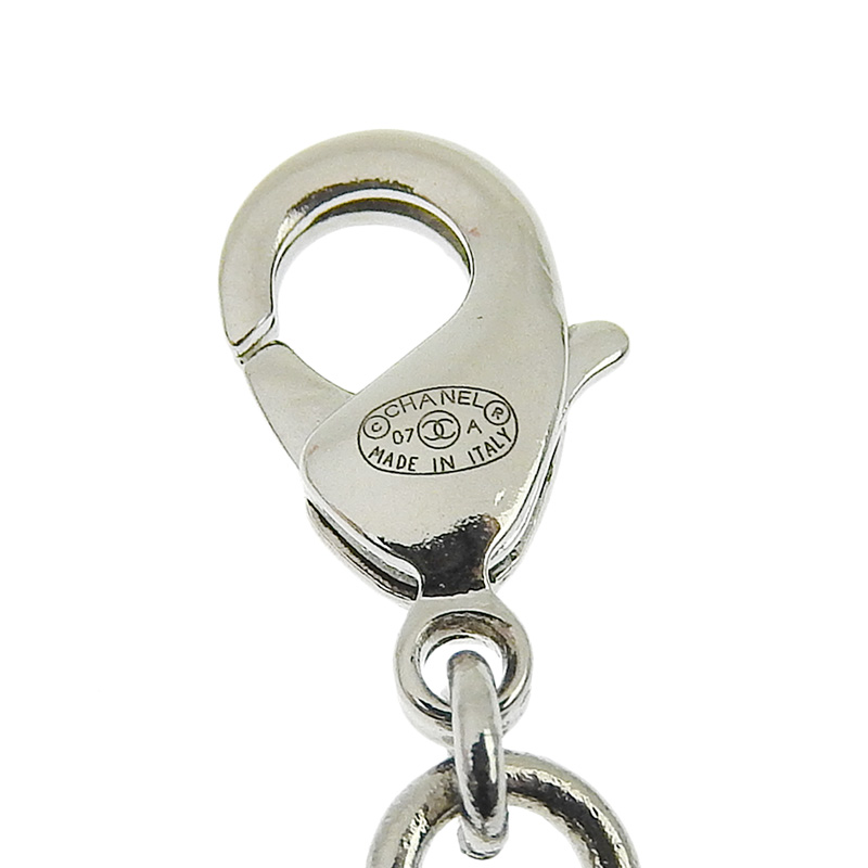 http://シャネル%20CHANEL%20ネックレス%20ココマーク%20ブラック/シルバー色%2007A%20中古%20CH0944