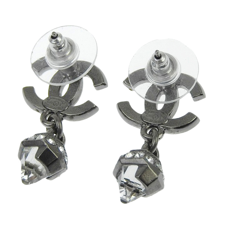 http://シャネル%20CHANEL%20ピアス%20ココマーク%20ラインストーン%20C20V%20中古%20CH0946