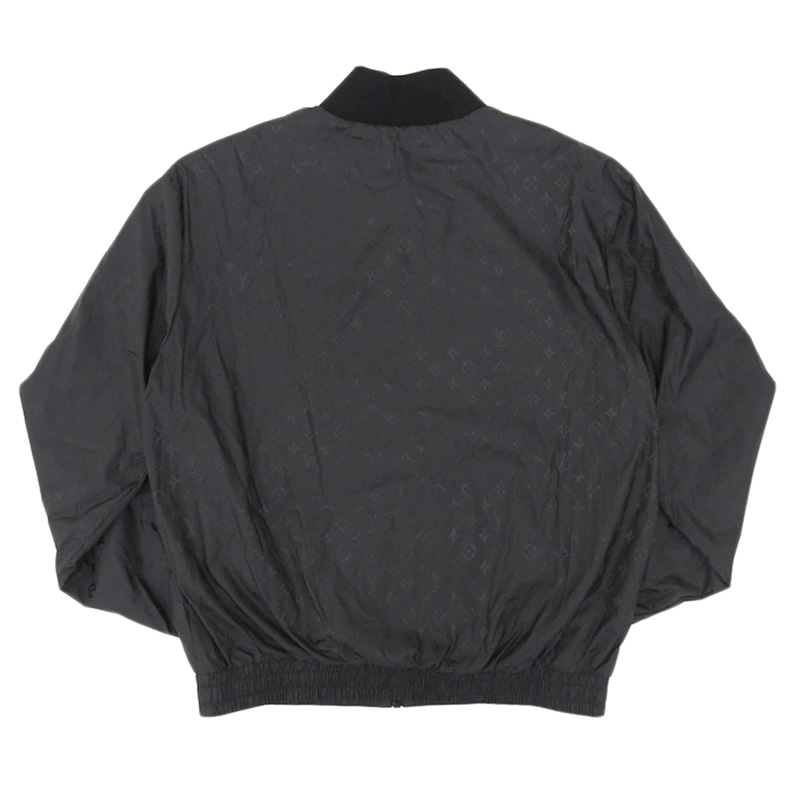 http://ルイヴィトン%20LOUIS%20VUITTON%20モノグラム%20リバーシブル%20ブルゾン%20ジャケット%20ナイロン/コットン%20ブラック%20#L%20美品%20LV1597