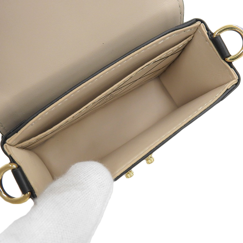 http://ルイヴィトン%20LOUIS%20VUITTON%20エピ%20ポルトフォイユトランクミニ%20ショルダーバッグ%20チェーンショルダー%20カーキ%20ブラック%20美品%20LV1600