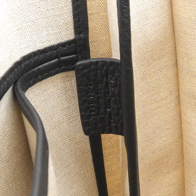 http://フェラガモ%20FERRAGAMO%20ロゴ%20トートバッグ%20キャンバス/レザー%20ベージュ/ブラック%20中古%20OB1996