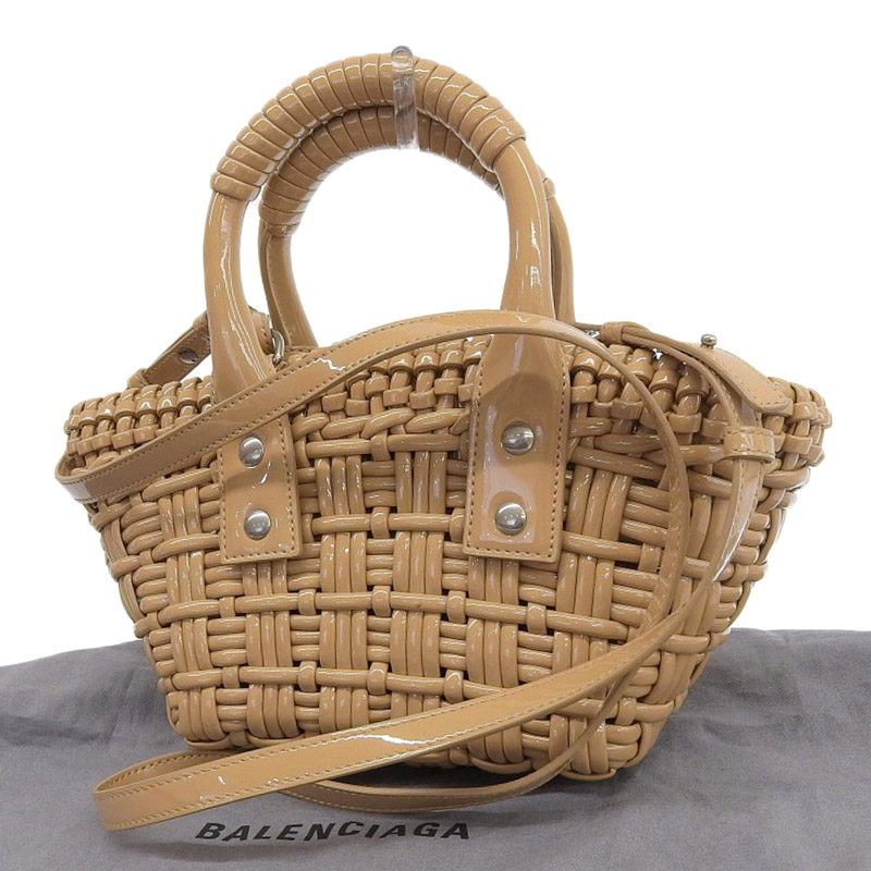 http://バレンシアガ%20BALENCIAGA%20ビストロバスケットXXS%202WAYバッグ%20ハンドバッグ%20エナメル%20ベージュ%20678028%20中古%20OB1998