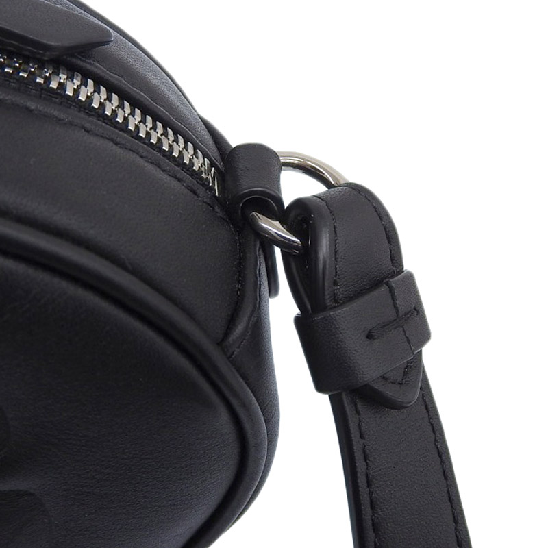 http://メゾンマルジェラ%20MAISON%20MARGIELA%20タビ%20カメラバッグ%20ショルダーバッグ%204ステッチ%20レザー%20ブラック%20SB3WG0039%20中古%20OB2034