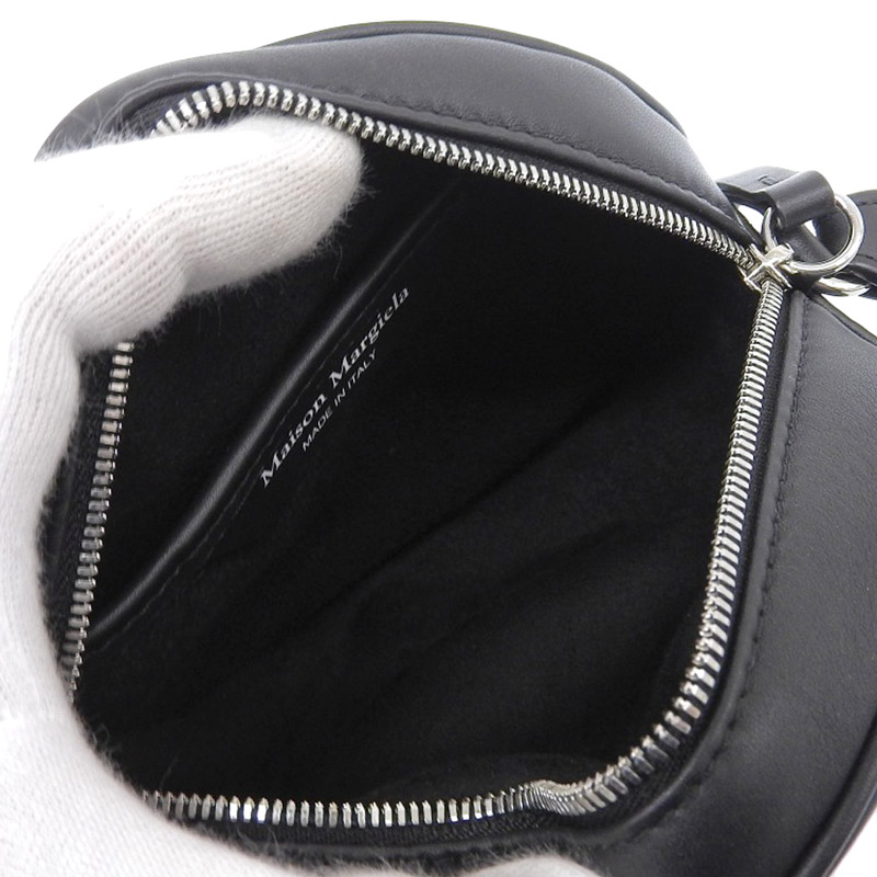 http://メゾンマルジェラ%20MAISON%20MARGIELA%20タビ%20カメラバッグ%20ショルダーバッグ%204ステッチ%20レザー%20ブラック%20SB3WG0039%20中古%20OB2034