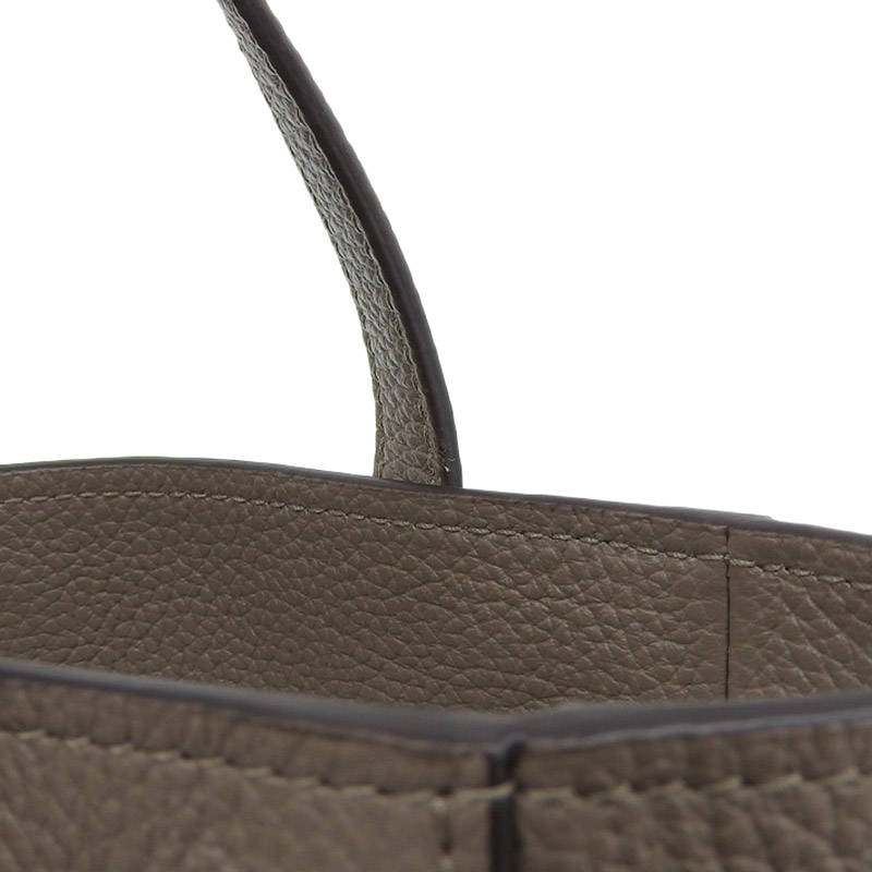 http://ジミーチュウ%20JIMMY%20CHOO%202WAYバッグ%20ハンドバッグ%20ショルダーバッグ%20スタースタッズ%20レザー%20グレージュ%20美品%20OB2036