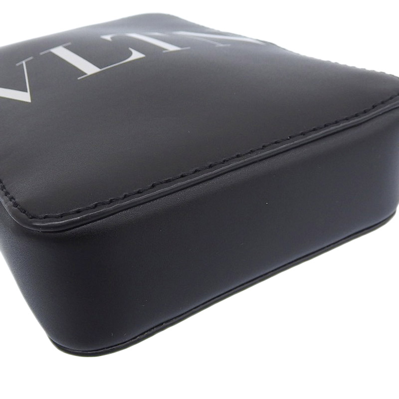 http://ヴァレンティノ%20VALENTINO%20VLTN%20ショルダーバッグ%20レザー%20ブラック%20中古%20OB2053
