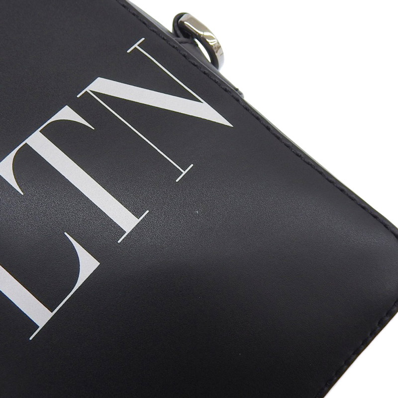 http://ヴァレンティノ%20VALENTINO%20VLTN%20ショルダーバッグ%20レザー%20ブラック%20中古%20OB2053