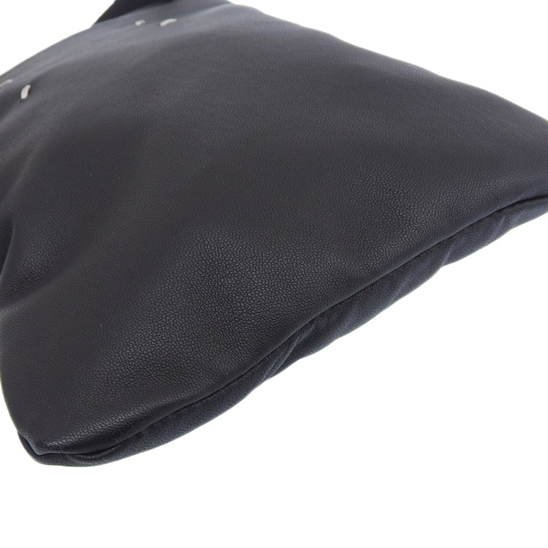 http://メゾンマルジェラ%20MAISON%20MARGIELA%20グラムスラム%20ショルダーバッグ%20レザー%20ブラック%20S55WG0113%20中古%20OB2059