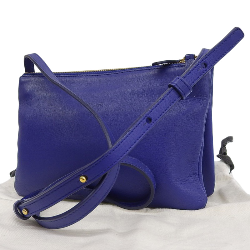 http://セリーヌ%20CELINE%20トリオ%20スモール%20ショルダーバッグ%20レザー%20ブルー%20中古%20OB2061