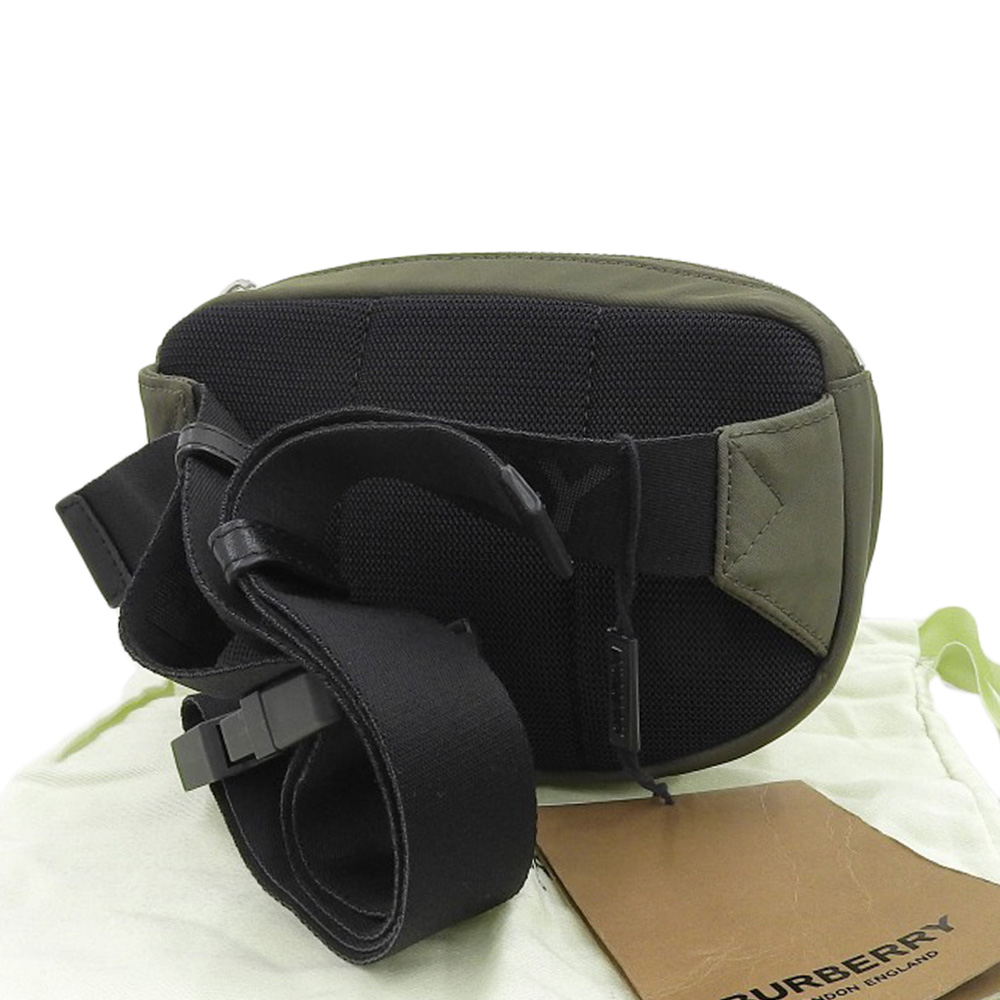 http://バーバリー%20BURBERRY%20ベルトバッグ%20ボディバッグ%20ウエストバッグ%20ナイロン%20カーキ/ブラック%20美品%20OB2081