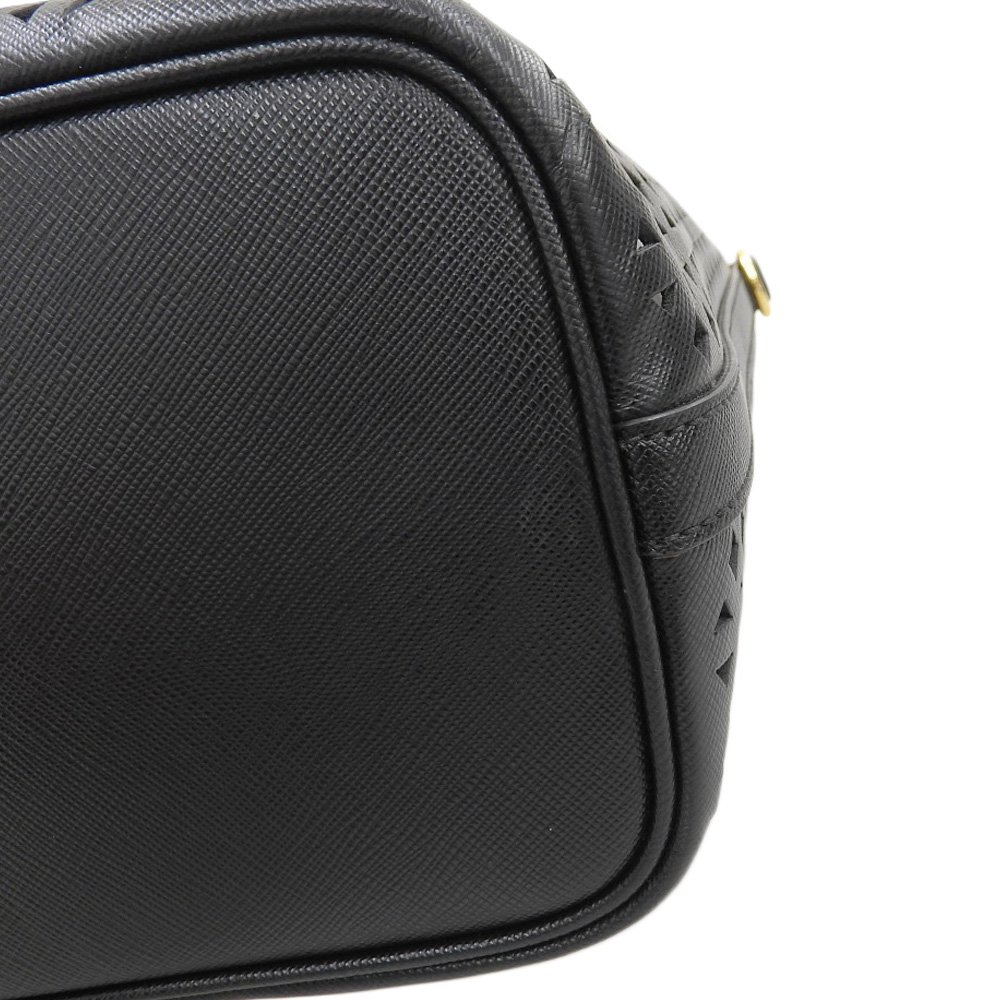 http://プラダ%20PRADA%202WAYバッグ%20トートバッグ%20ショルダーバッグ%20パンチング%20サフィアーノ%20レザー%20ブラック%20BR5016%20中古%20OB2089