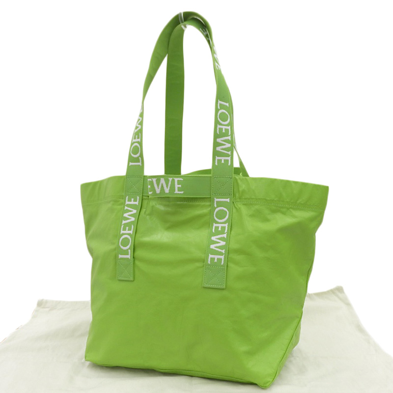 http://ロエベ%20LOEWE%20フォールドショッパー%20ショルダーバッグ%20ペーパーカーフ%20グリーン%20B507X23%20中古%20OB2135