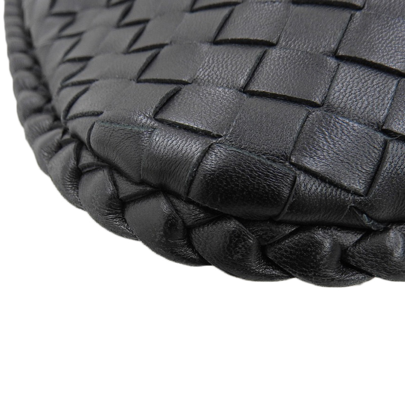 http://ボッテガヴェネタ%20BOTTEGA%20VENETA%20イントレチャート%20ホーボー%20ショルダーバッグ%20ワンショルダー%20レザー%20黒%20115653%20中古%20OB2145