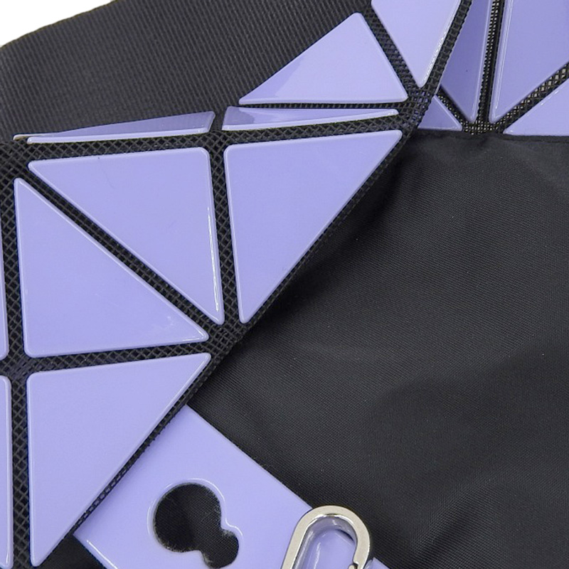 http://イッセイミヤケ%20ISSEY%20MIYAKE%20バオバオ%20ショルダーバッグ%20PVC%20パープル%20BB51-AG222%20中古%20新入荷%20OB2149