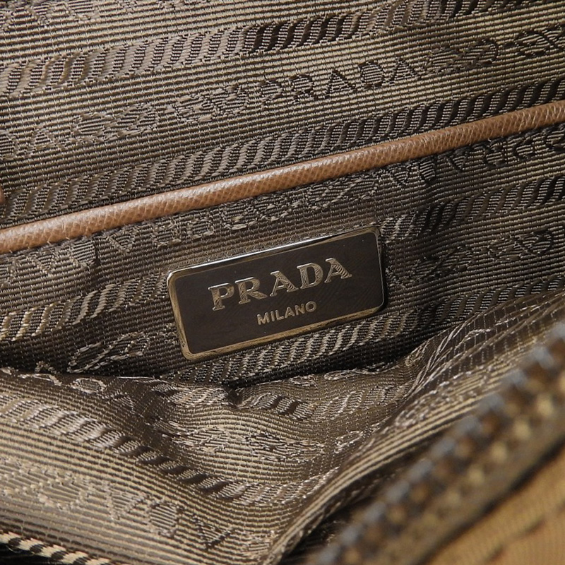 http://プラダ%20PRADA%20ショルダーバッグ%20テスート%20ナイロン/レザー%20ブラウン%20BT0715%20中古%20OB2150